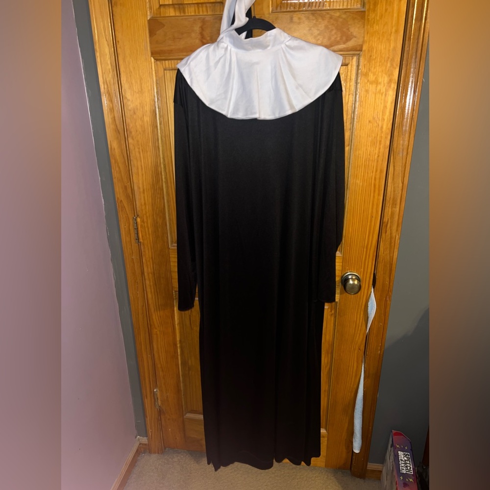 Nun Women’s Costume! Couple’s Funny Costume!